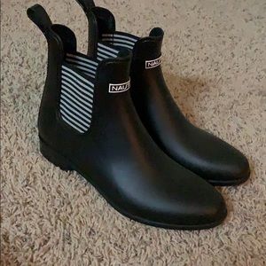 Rainboots
